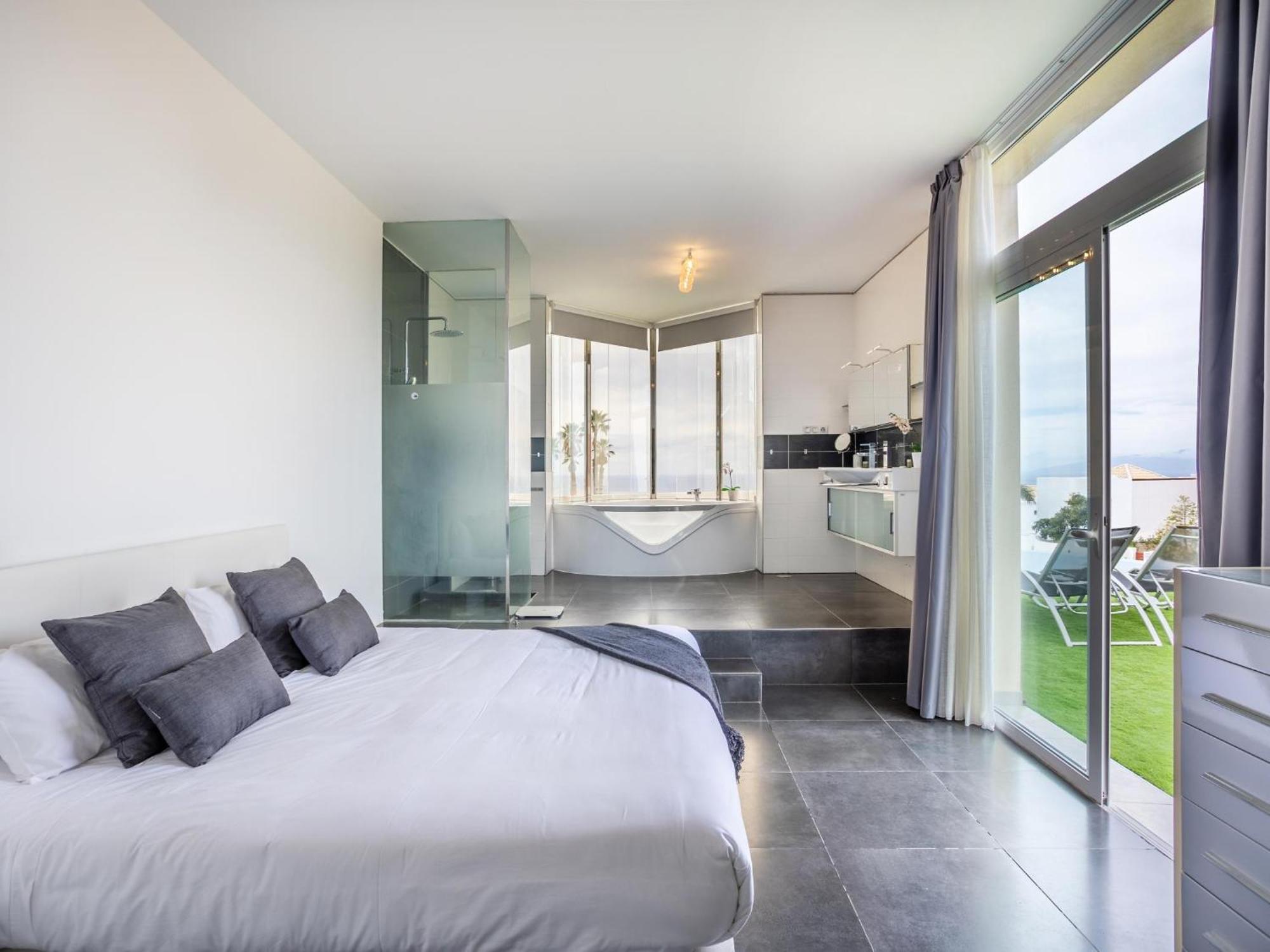 Villa Olbia Charming Dreamview With Jacuzzi Costa Adeje  ภายนอก รูปภาพ