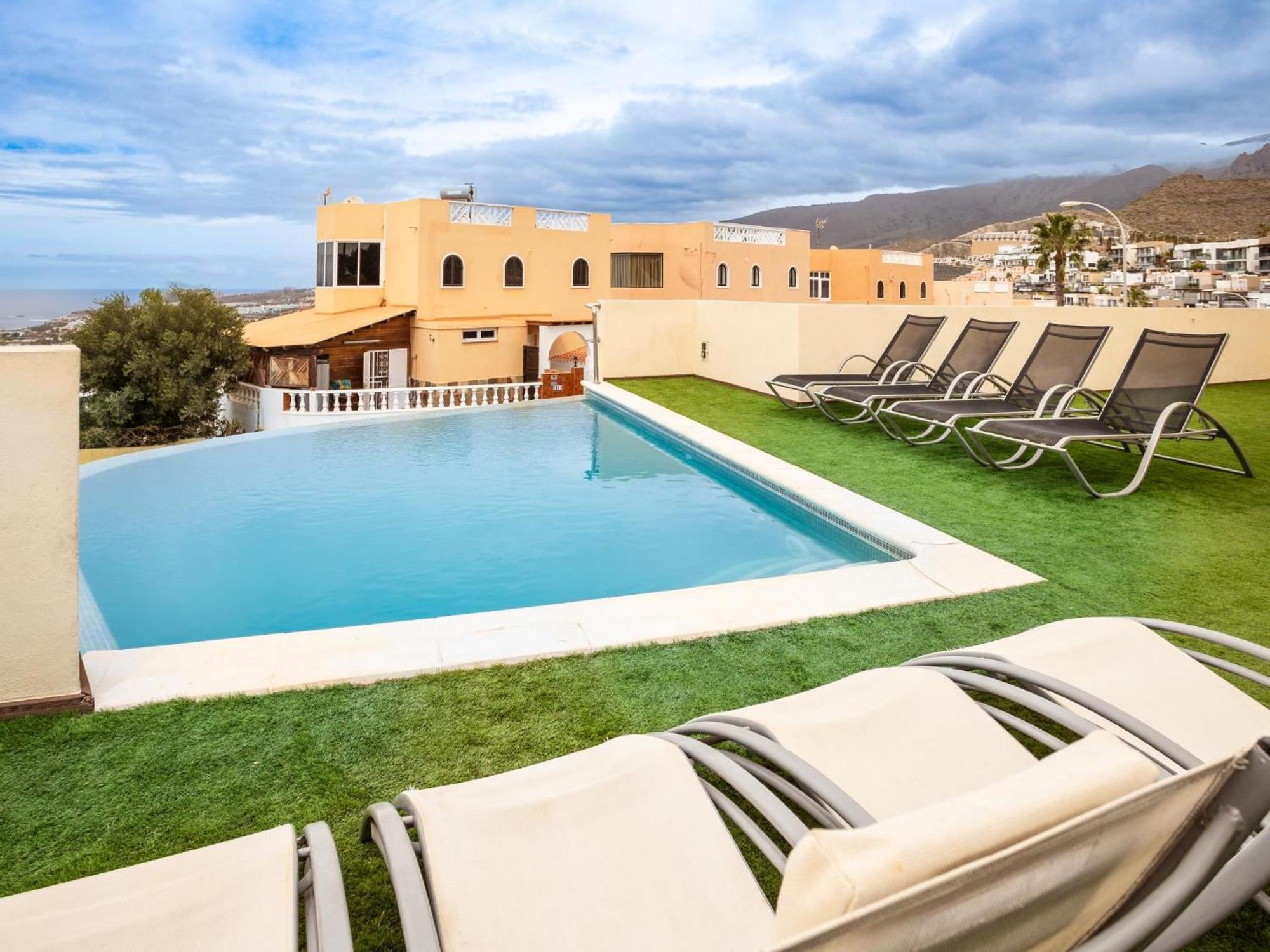 Villa Olbia Charming Dreamview With Jacuzzi Costa Adeje  ภายนอก รูปภาพ